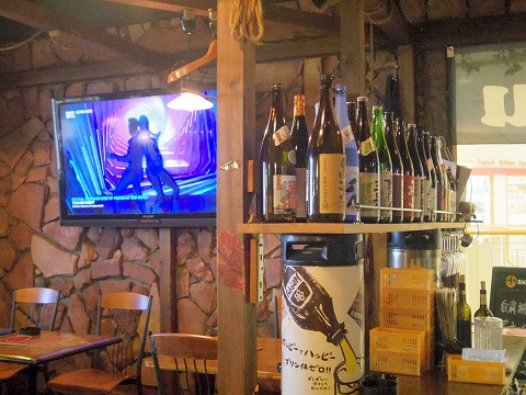 埼玉県草加市高砂２丁目にある居酒屋 「ダイニングバー Katsu」店内