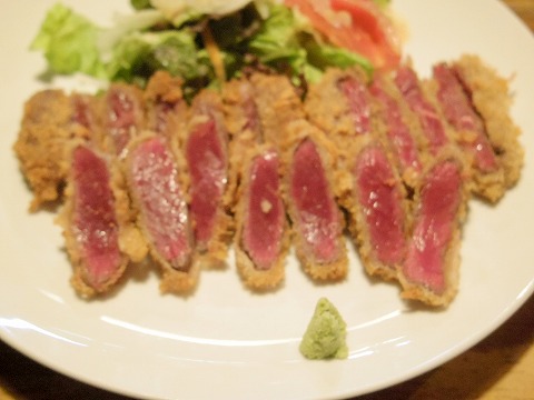 埼玉県草加市高砂２丁目にある居酒屋 「ダイニングバー Katsu」レアビーフカツラージセット