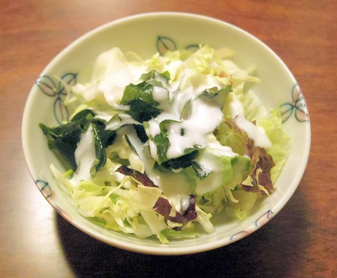 さいたま市岩槻区馬込にある寿司店「八恵寿司」サラダ