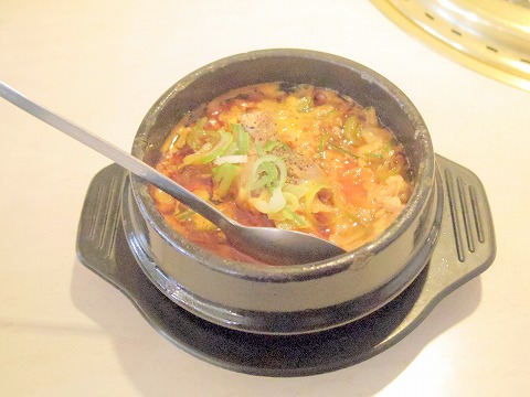 埼玉県さいたま市西区宮前町にある焼肉店「和牛名匠  牛国屋　西大宮店」牛国屋プレミアムランチ