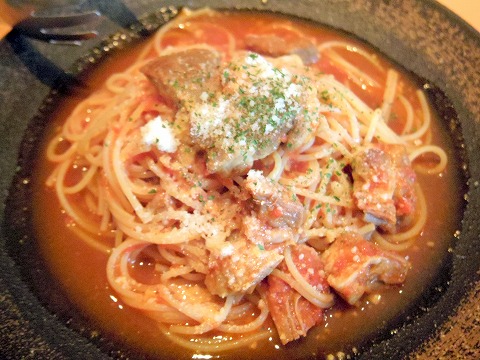 埼玉県蓮田市関山２丁目にあるイタリア料理のお店「リストランテ クワトロ・フォリオ　　QUATTRO FOGLIO」トロ～リ煮込んだ豚肉のトマトソース