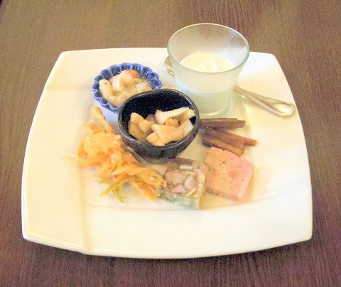 埼玉県蓮田市東4丁目にあるイタリア料理のお店「トラットリア ナトゥーラ　TRATTORIA NATURA 」おまかせ前菜盛合わせ