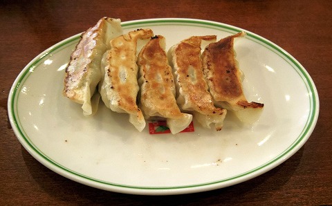 埼玉県草加市高砂２丁目にある中華料理店「China Fan　チャイナファン」焼き餃子（5個）