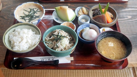 静岡県伊豆市冷川にある田舎料理のお店「峠の茶屋」そばめし