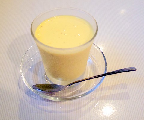 神奈川県横浜市中区本牧間門にある洋食店「SPICE DUCK　スパイスダック」冷たいかぼちゃのポタージュ