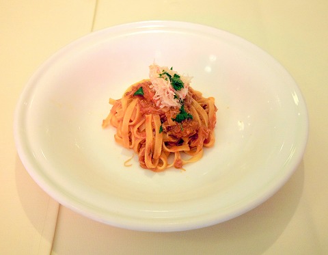 神奈川県横浜市中区太田町６丁目にあるイタリアンの「la Tenda Rossa　ラ テンダロッサ」毛蟹のタリアテッレ