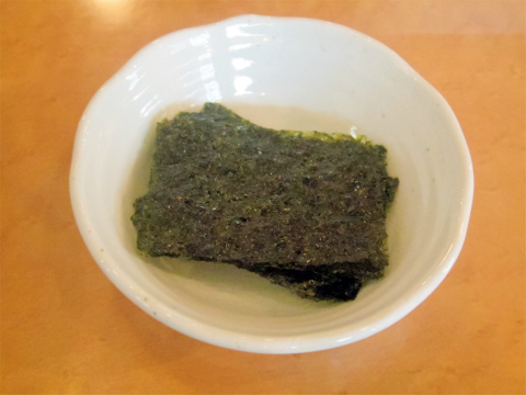神奈川県横浜市中区寿町２丁目にある焼肉店「焼肉　東京山」上カルビと上ロースのセット