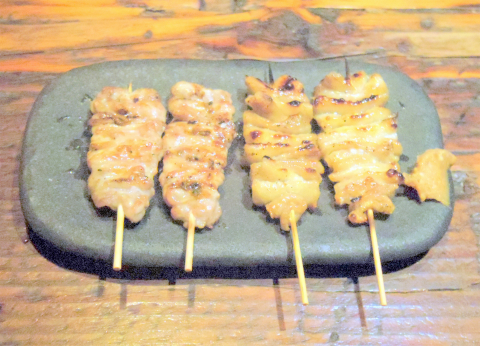 神奈川県大和市中央林間3丁目にある居酒屋 Anpon炭 あんぽん炭 です 小田急江ノ島線 東急田園都市線の中央林間 駅になります ウーロン茶 おまかせ3点盛り マグロ かつお ぶり 焼鳥 ねぎま せせり は塩で 広島県産カキの天ぷらをいただきました 気まま 神奈川県大和市中央林間3丁目にある居酒屋 Anpon炭 あんぽん炭 です 小田急江ノ島線 東急田園都市線の中央林間 駅になります ウーロン茶 おまかせ3点盛り マグロ かつお ぶり 焼鳥 ねぎま せせり は塩で 広島県産カキの天ぷらをいただきました 気まま