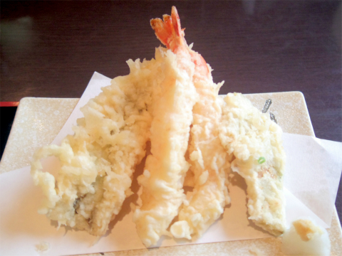 神奈川県大和市大和東１丁目にある魚介・海鮮料理の「魚貝亭　大和店」特撰天ぷら定食