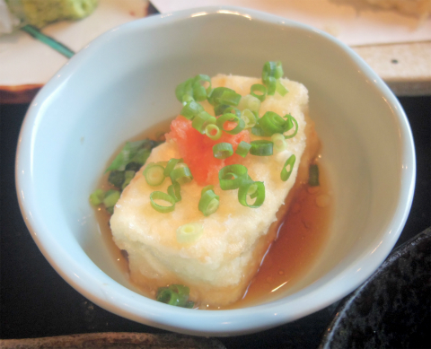 神奈川県大和市大和東１丁目にある魚介・海鮮料理の「魚貝亭　大和店」特撰天ぷら定食