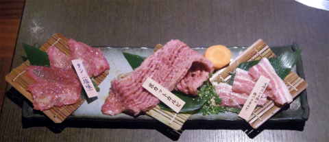 神奈川県横浜市中区常盤町５丁目にある焼肉店「個室 和牛焼肉 幸庵 横浜関内店」匠カットカルビランチ