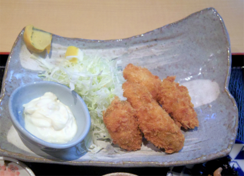 神奈川県横浜市中区本牧原にあるラーメン、定食の「ふじやま亭」広島産カキフライ定食 神奈川県横浜市中区本牧原にあるラーメン、定食の「ふじやま亭」広島産カキフライ定食