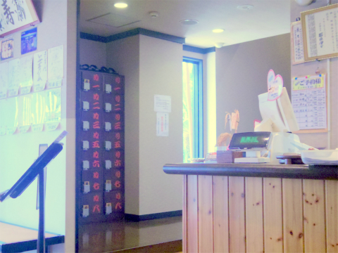 茨城県稲敷市西代にある寿司店「まいど」店内