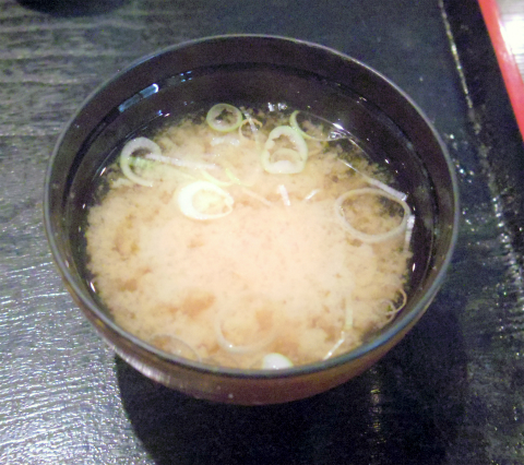 茨城県稲敷市西代にある寿司店「まいど」市場の海鮮丼御膳