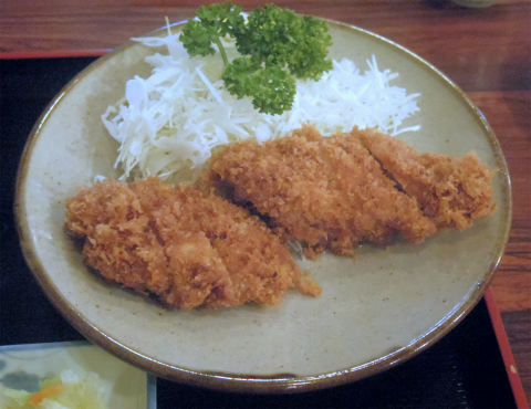 神奈川県横浜市中区住吉町5丁目にあるとんかつ店「とんかつ丸和」ヒレかつ定食 神奈川県横浜市中区住吉町5丁目にあるとんかつ店「とんかつ丸和」ヒレかつ定食