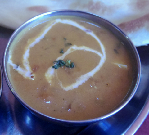 神奈川県横浜市中区本牧間門にあるカレー、インド料理のお店「ダルパン」Cセット