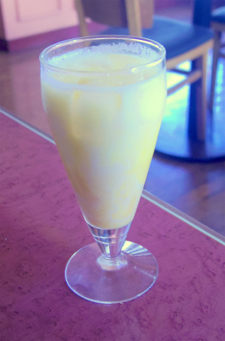 神奈川県横浜市中区本牧間門にあるカレー、インド料理のお店「ダルパン」Cセット