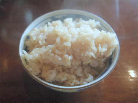 神奈川県横浜市中区弁天通５丁目にあるステーキ、鉄板焼きの「横浜瀬里奈　ステーキドーム」Bランチ