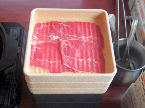 神奈川県横浜市磯子区中原１丁目にあるしゃぶしゃぶ食べ放題の「しゃぶ葉　磯子中原店」牛みすじ？