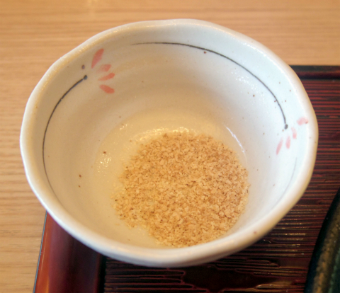 千葉県野田市堤台にあるとんかつ店「かつ敏　野田店」三元豚ロースランチ　特上　2010円（+税）ドリンク付