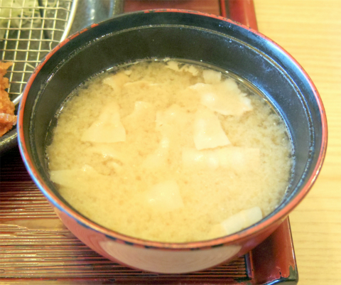 千葉県野田市堤台にあるとんかつ店「かつ敏　野田店」三元豚ロースランチ　特上　2010円（+税）ドリンク付