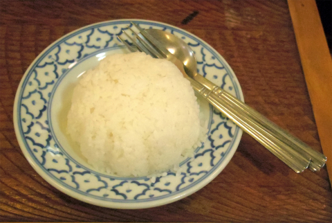 茨城県ひたちなか市勝田泉町にあるタイ料理のお店「 タイ国料理 ラカントーン 」スペシャルランチB　プラーナムデーン