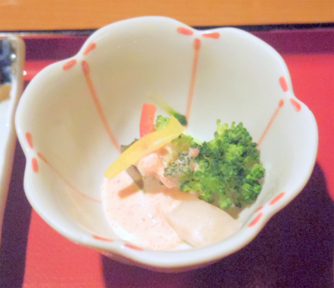 神奈川県横浜市中区住吉町４丁目にある 「横浜瀬里奈　浪漫茶屋」浪漫膳