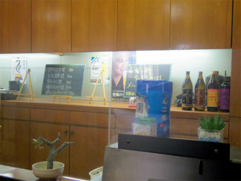 埼玉県春日部市増富にある会席、会席料理、割烹、小料理の「季節料理　松」店内