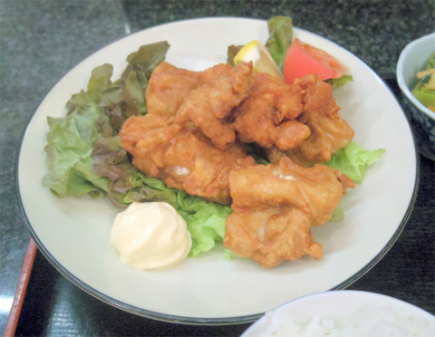 埼玉県春日部市増富にある会席、会席料理、割烹、小料理の「季節料理　松」鶏の唐揚げ定食
