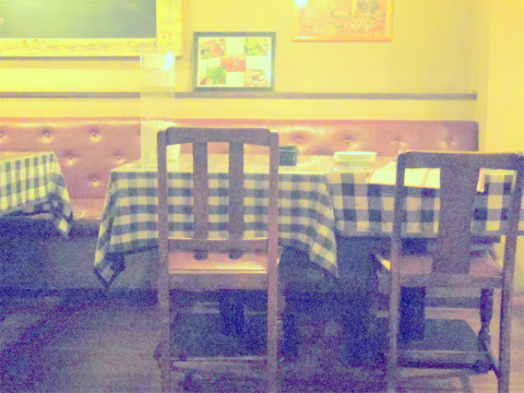 埼玉県川口市芝にあるイタリアンの「キャンティ・トレ　CHIANTI-TRE」店内