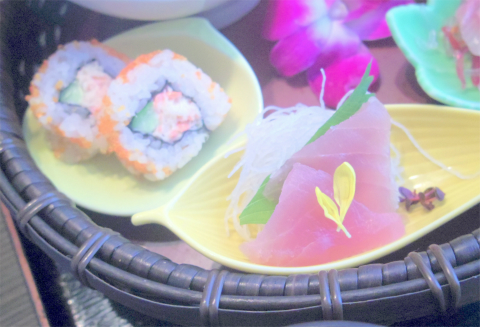 神奈川県横浜市中区本牧原にある牛しゃぶ、海鮮、カニ料理のお店「せんざん 本牧店」花かごステーキ御膳