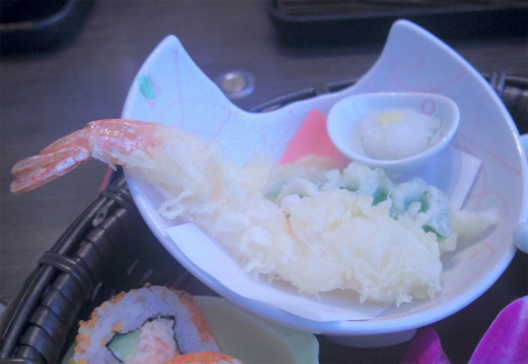 神奈川県横浜市中区本牧原にある牛しゃぶ、海鮮、カニ料理のお店「せんざん 本牧店」花かごステーキ御膳