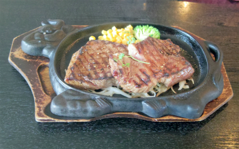 茨城県取手市井野台４丁目にあるステーキハウス「 グリルキッチン ブルアーズ　Grill Kitchen BULLURE.S」チャックアイステーキ