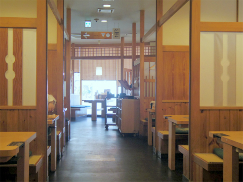 神奈川県横浜市中区本牧和田「しゃぶしゃぶ どん亭　横浜本牧店」店内