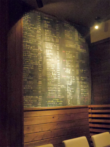 埼玉県越谷市千間台東１丁目にある鉄板ビストロの「la planche ラ・プランシュ」店内