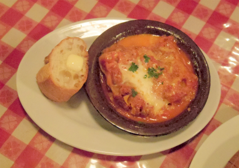 神奈川県横浜市中区元町4丁目にある「ワインホール WINE HALL　元町倶楽部　元町店」洋食屋さんのラザニア