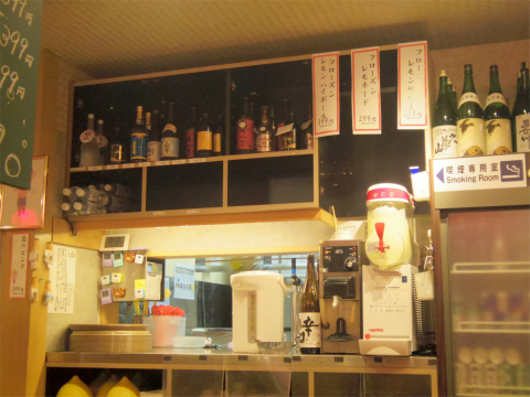 茨城県土浦市大和町にある居酒屋「大衆食堂 安べゑ 土浦駅前店」店内