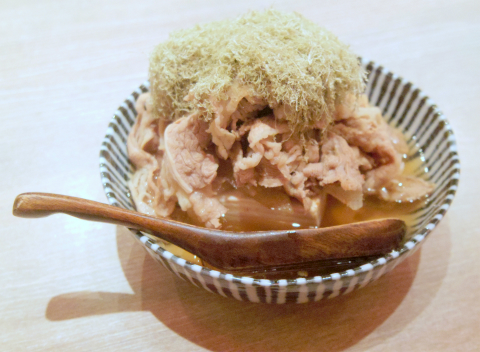 茨城県土浦市大和町にある居酒屋「大衆食堂 安べゑ 土浦駅前店」肉豆冨肉2倍（白）