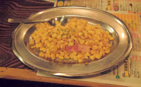 東京都新宿区歌舞伎町１丁目にある居酒屋「薄利多賣半兵ヱ 歌舞伎町一番街焼肉安楽亭のビルの5階店」コーンバター炒め