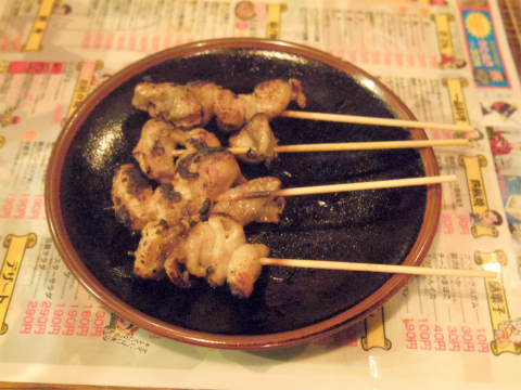 東京都新宿区歌舞伎町１丁目にある居酒屋「薄利多賣半兵ヱ 歌舞伎町一番街焼肉安楽亭のビルの5階店」焼鳥