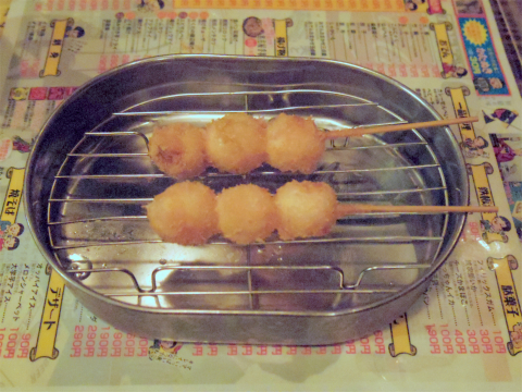 東京都新宿区歌舞伎町１丁目にある居酒屋「薄利多賣半兵ヱ 歌舞伎町一番街焼肉安楽亭のビルの5階店」うずら玉子串揚げ