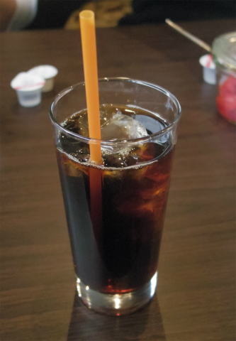 埼玉県越谷市千間台東１丁目にあるカレー専門店「KAKURENBO  カクレンボ」カツカレー大盛のセット