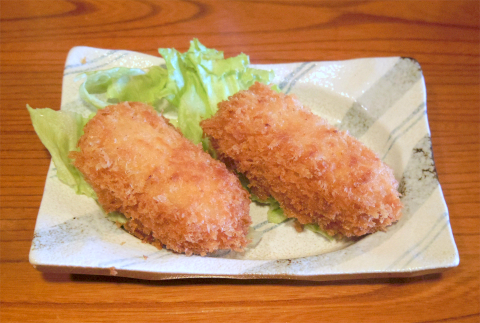 東京都足立区鹿浜3丁目にある居酒屋「杏」カニクリームコロッケ