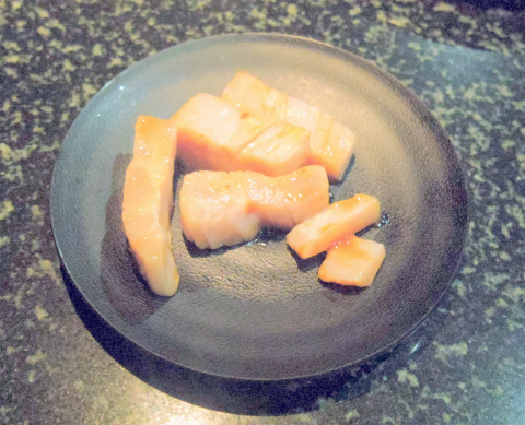 埼玉県さいたま市緑区美園４丁目にある焼肉店 「あみやき亭  浦和美園店」上ミノ