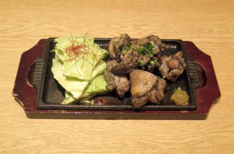 神奈川県横浜市神奈川区鶴屋町2丁目にある居酒屋「九州黒太鼓　横浜」宮崎県産　日南鶏　ごろ焼き