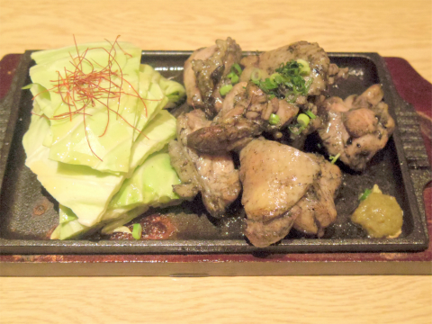 神奈川県横浜市神奈川区鶴屋町2丁目にある居酒屋「九州黒太鼓　横浜」宮崎県産　日南鶏　ごろ焼き