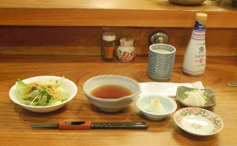 東京都足立区鹿浜７丁目にある天ぷら「天藤」昼御膳