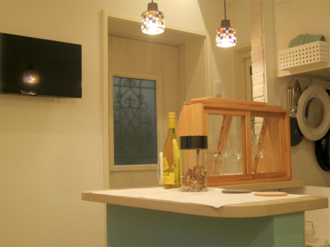 神奈川県横浜市西区戸部本町にあるカフェ「TINY CAFE」店内