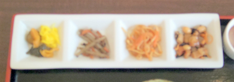 千葉県成田市宗吾３丁目にある魚介料理、海鮮料理の「食堂まぐろや」まぐろ五色丼　特上