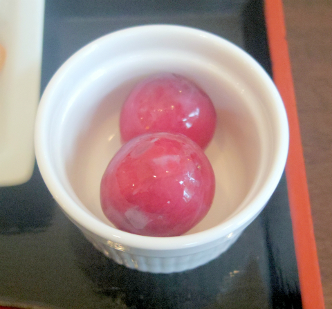 千葉県成田市宗吾３丁目にある魚介料理、海鮮料理の「食堂まぐろや」まぐろ五色丼　特上